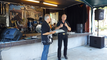 WeSt &amp; ItoEats bei der Versteigerung