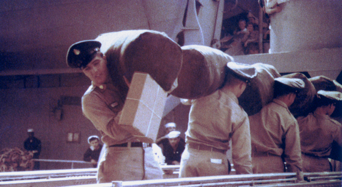 Elvis geht auf die USS Randall