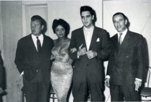 Nancy Holloway - Elvis